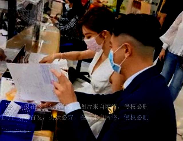 9岁台湾名模吴亚馨要嫁给上海富商，因前任宣布退圈了"